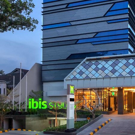 Ibis Styles Medan Pattimura Exteriör bild
